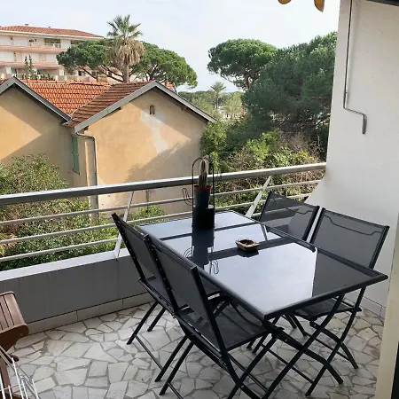 Port De Golfe Juan Appartement Vallauris